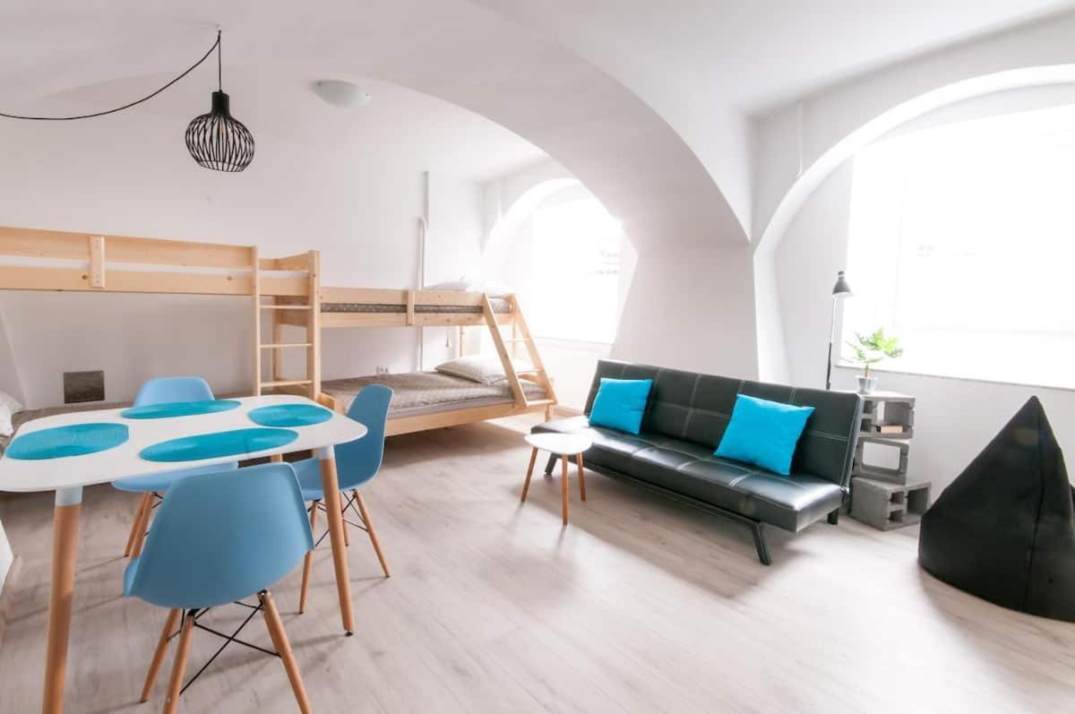 The Maze Apartment Любляна Экстерьер фото