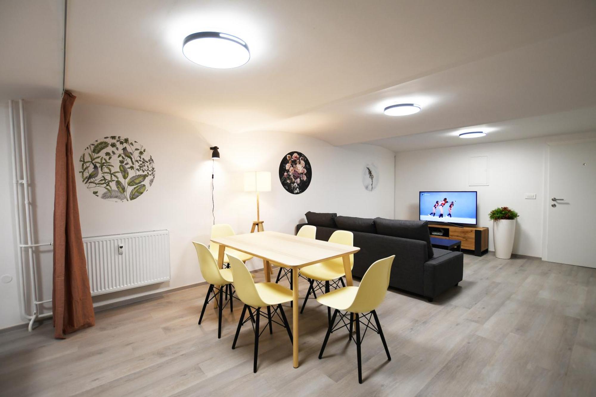 The Maze Apartment Любляна Экстерьер фото