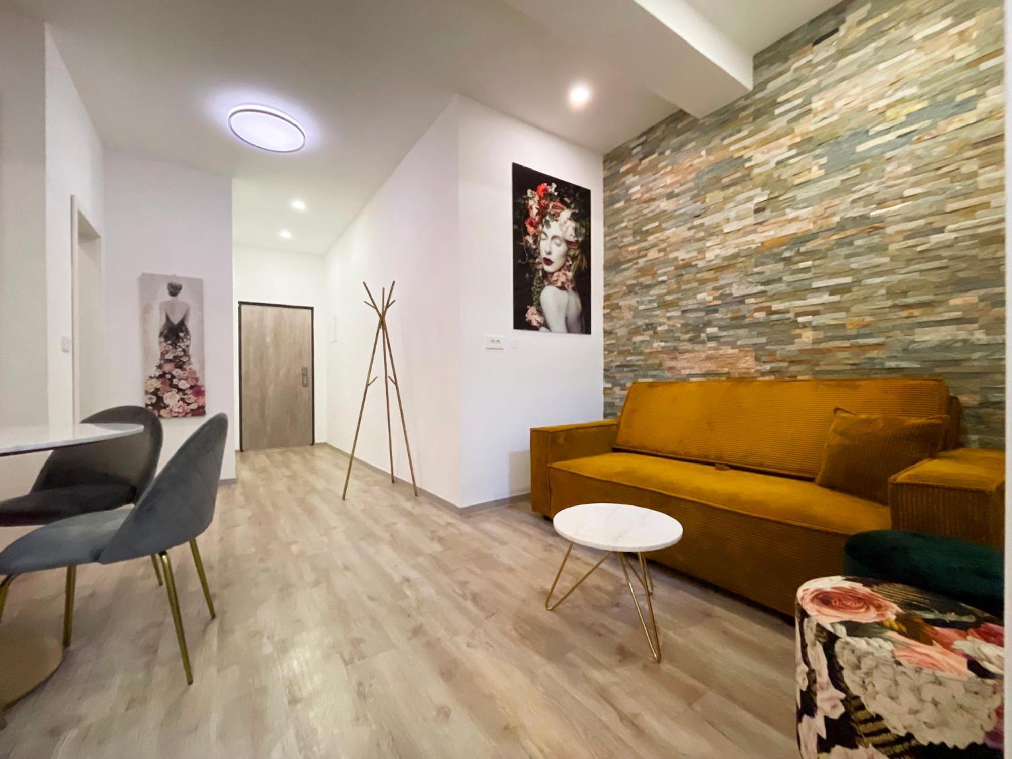 The Maze Apartment Любляна Экстерьер фото