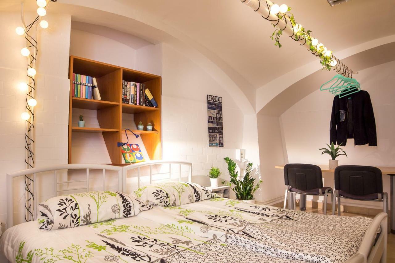 The Maze Apartment Любляна Экстерьер фото